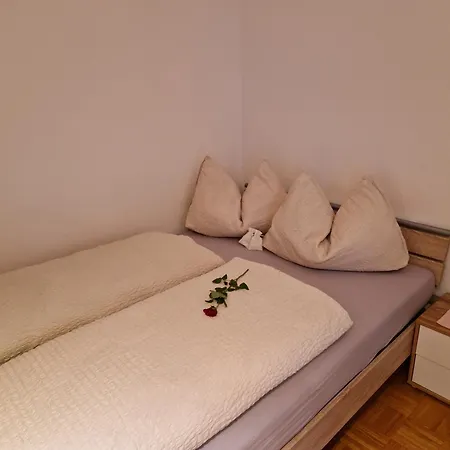 Relax Kaernten Therme فيلاخ