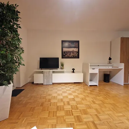 Relax Kaernten Therme فيلاخ